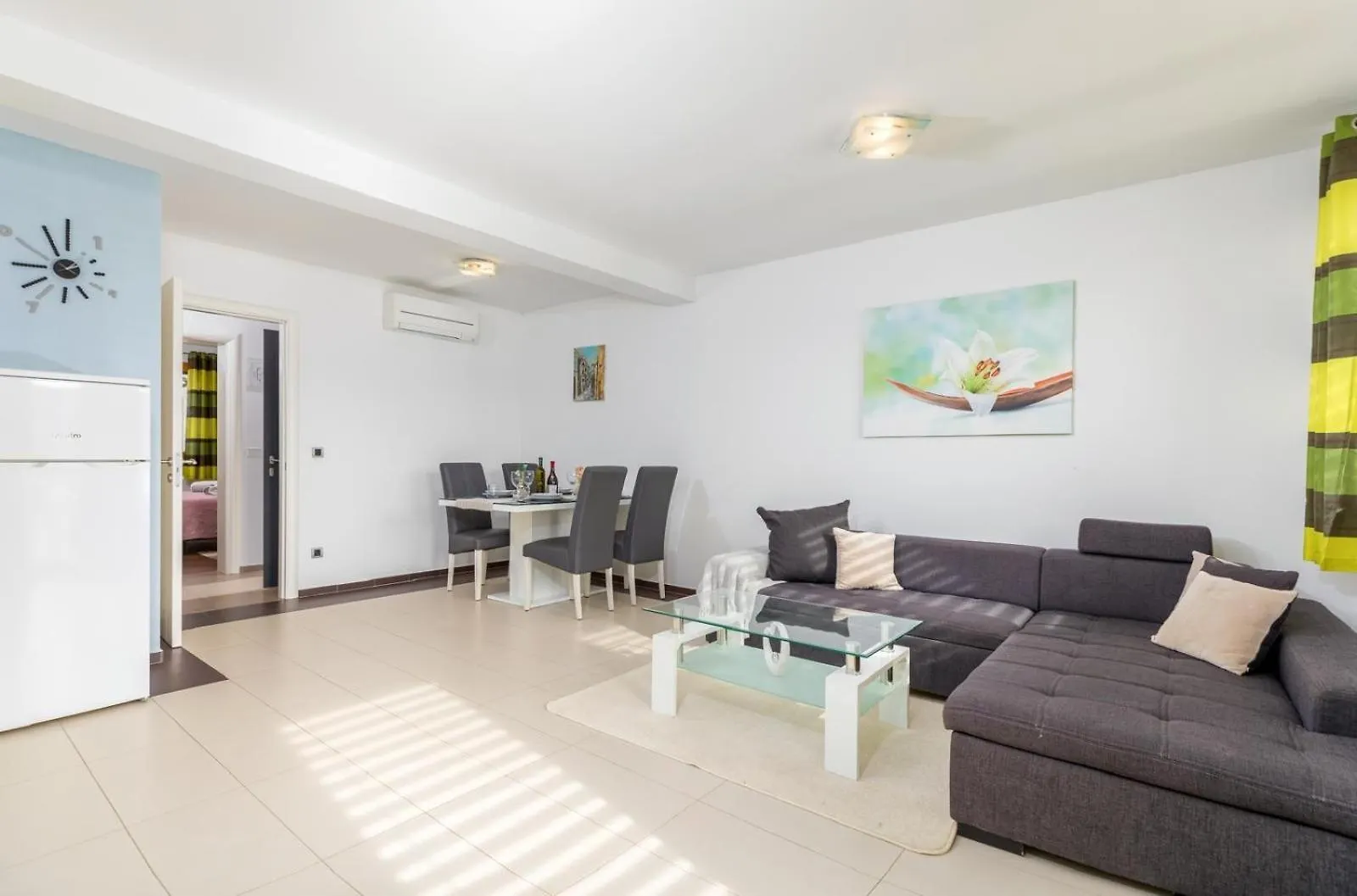 Family Friendly Apartments With A Swimming Pool Medulin - 23267 Croatia