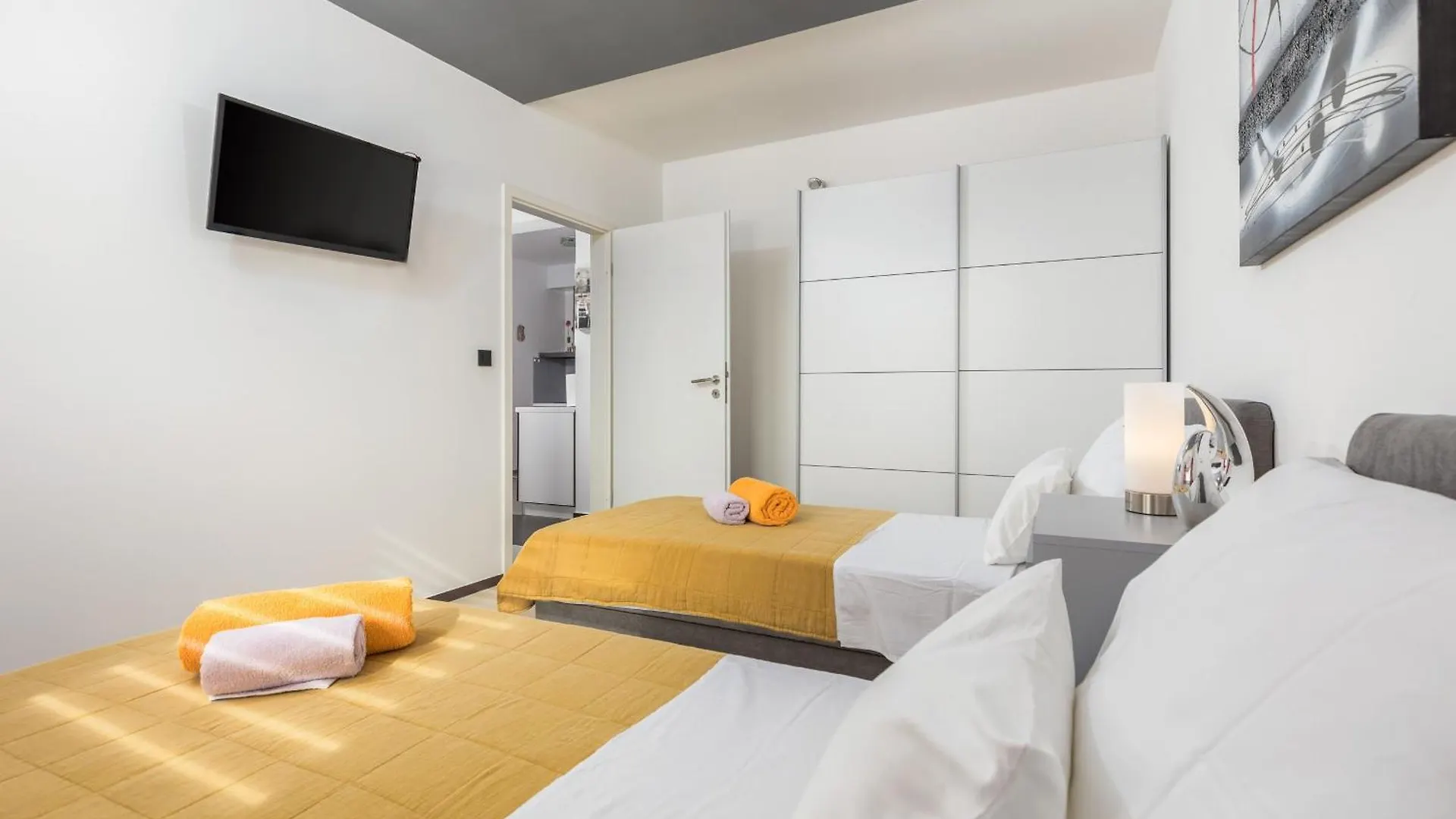 Family Friendly Apartments With A Swimming Pool Medulin - 23267