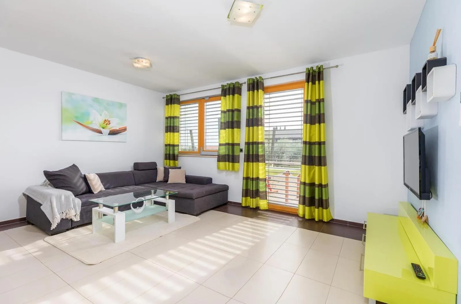 Family Friendly Apartments With A Swimming Pool Medulin - 23267